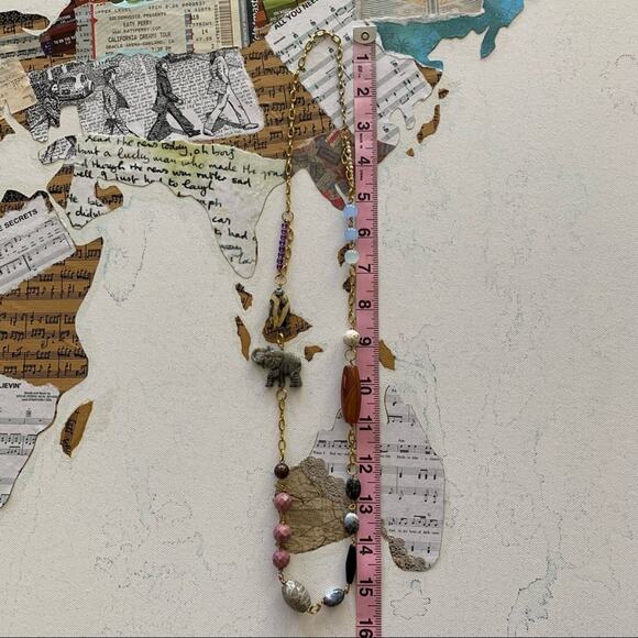 Boutique | Multi Beaded Necklace Elephant - Picture 5 of 6